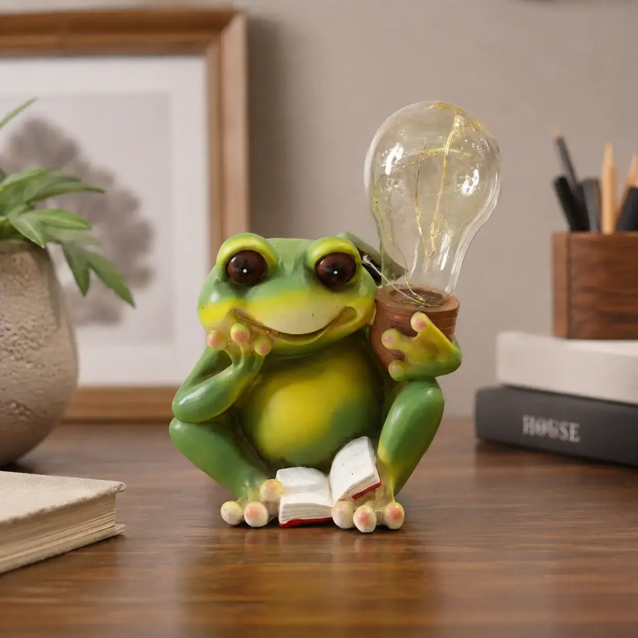 Dekorativ haykalcha SENORITA HOME Froggy Model-02