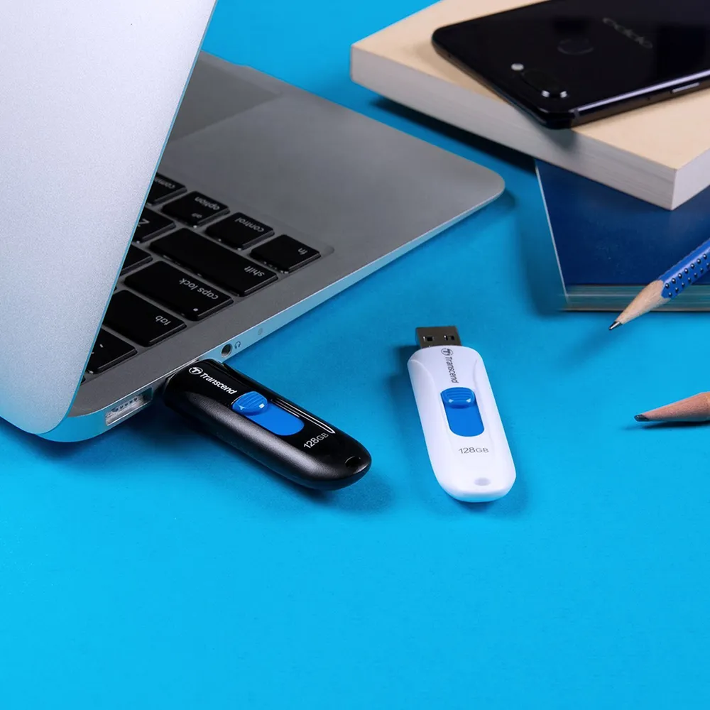 Flesh xotira USB Transcend 32GB Jet Flash 790