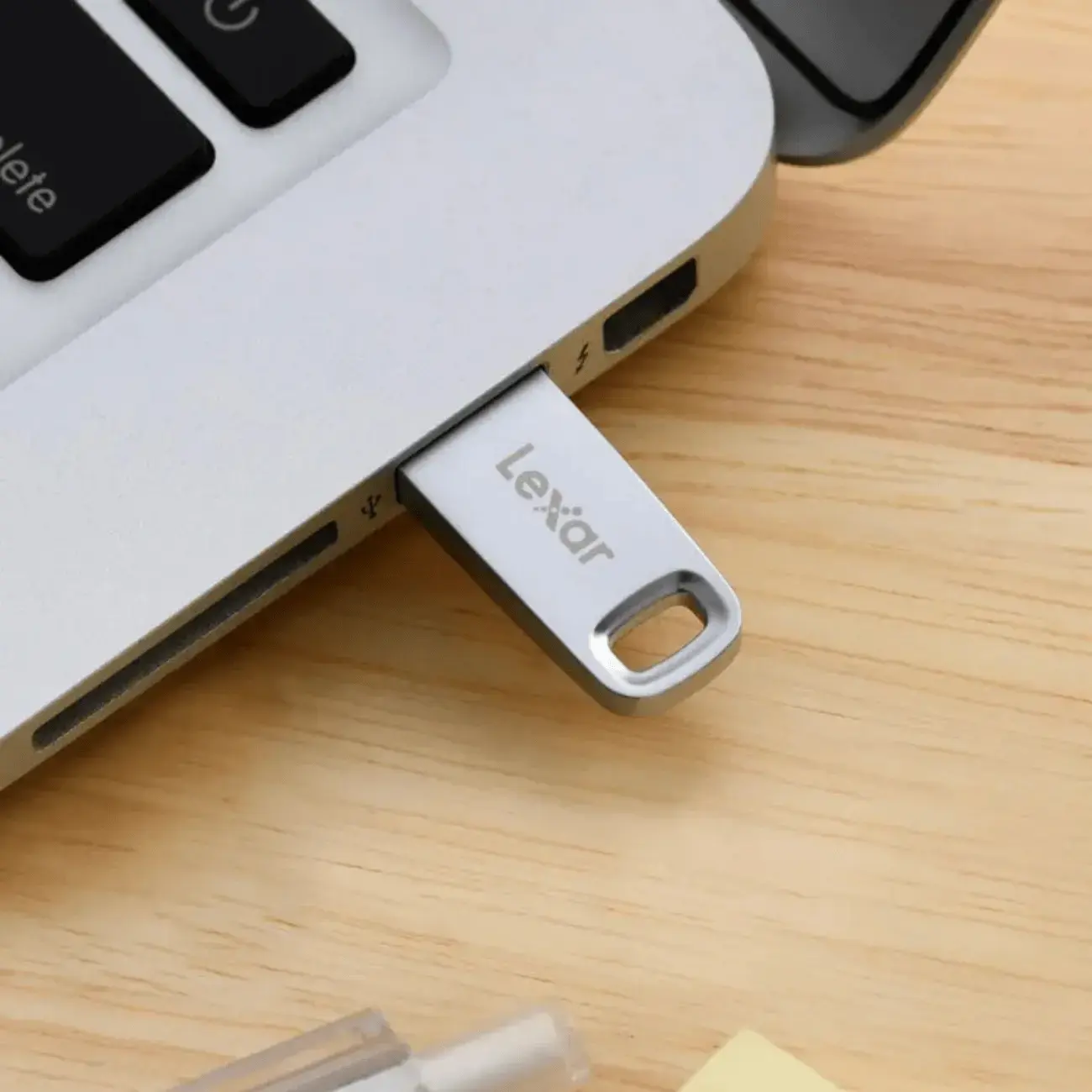 Flesh xotira Lexar JumpDrive M35 128 GB